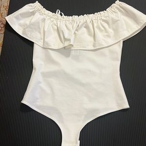 Bcbgmaxazria bodysuit off white size S